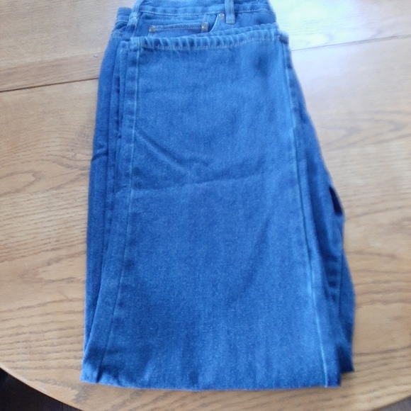 Mens clothing - Picture 7 of 8